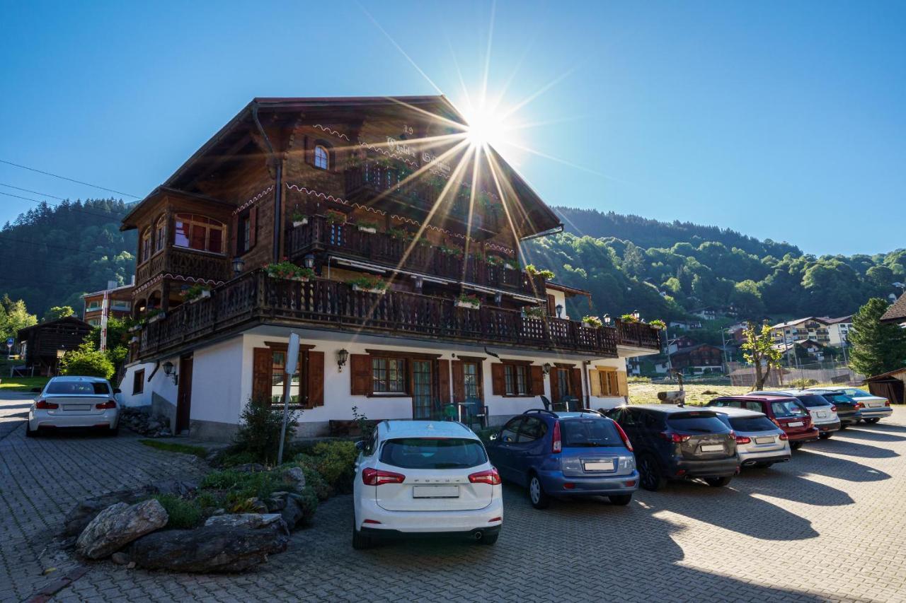 Hotel Silvapina Klosters Exteriör bild