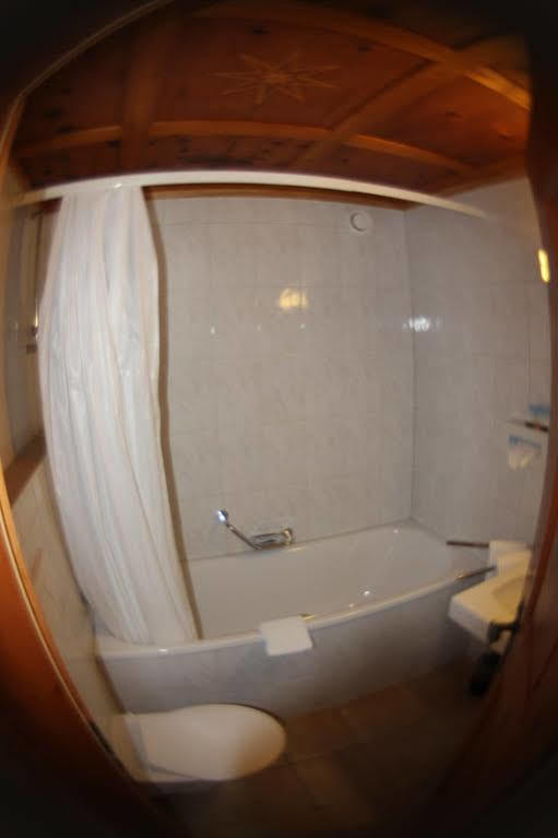 Hotel Silvapina Klosters Exteriör bild