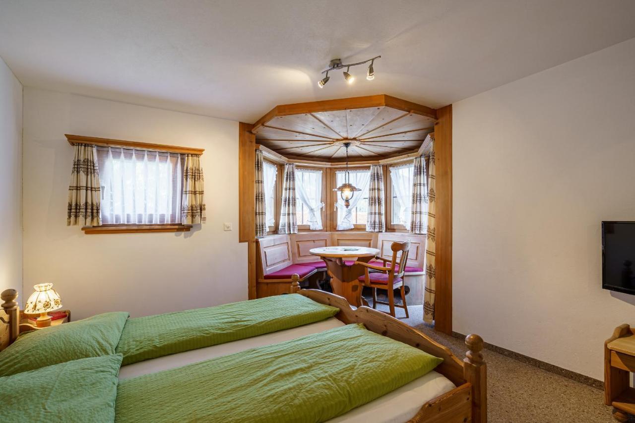 Hotel Silvapina Klosters Exteriör bild